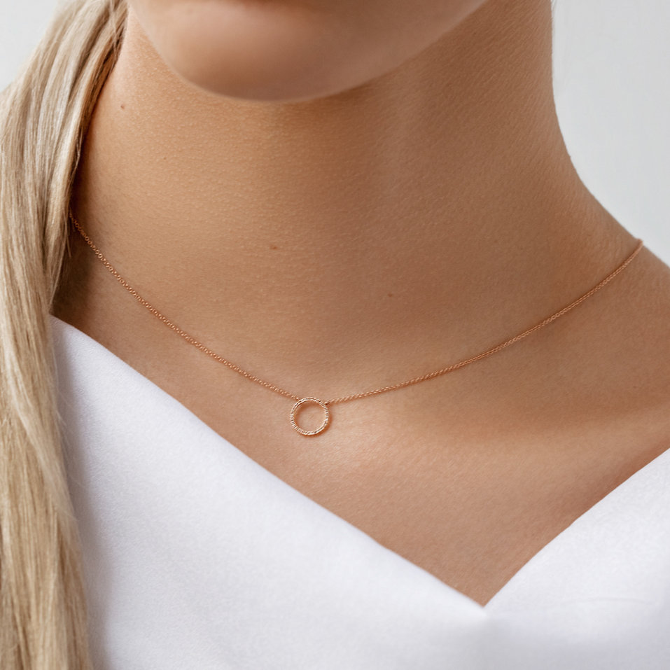 Náhrdelník s černými a bílými diamanty Little Circle