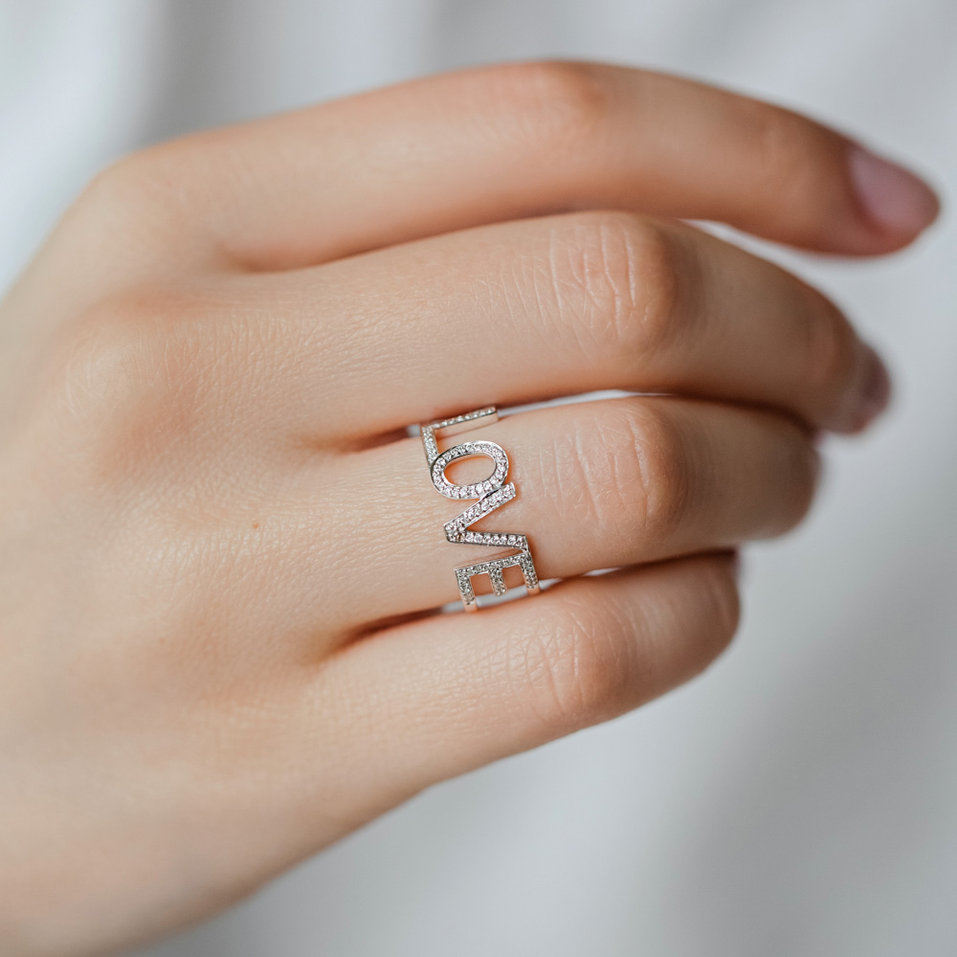 Prsten s černými diamanty Love