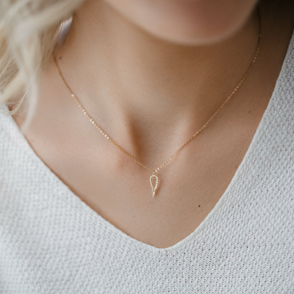 Náhrdelník s diamantem Angel Wing