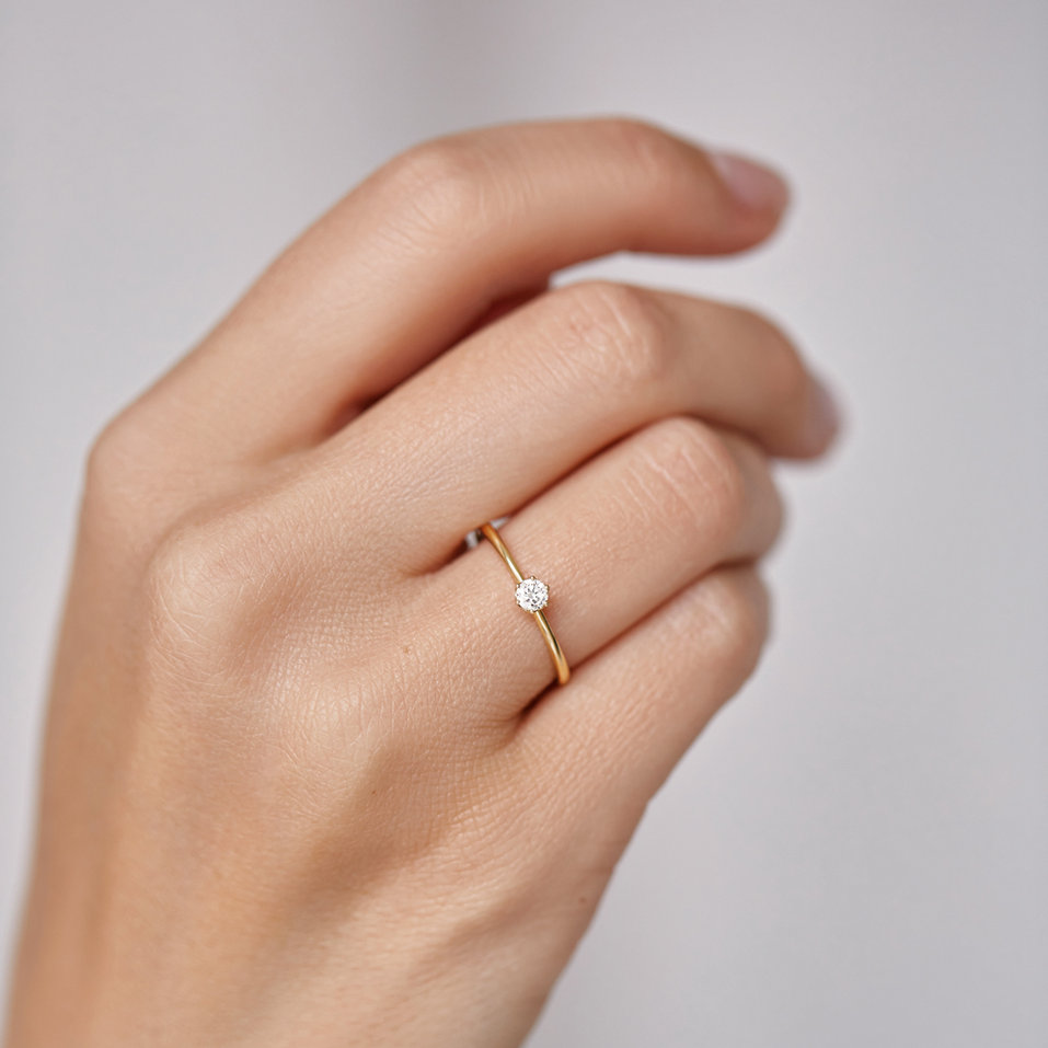 Prsten s diamantem Flowering Love