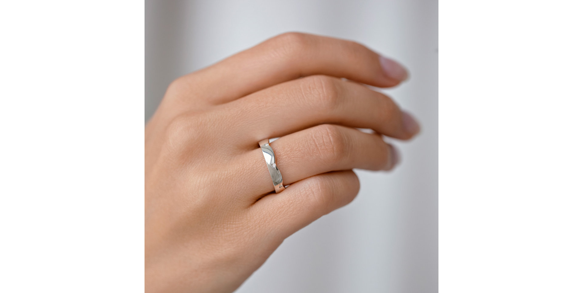 Prsten s diamanty Royal Crown