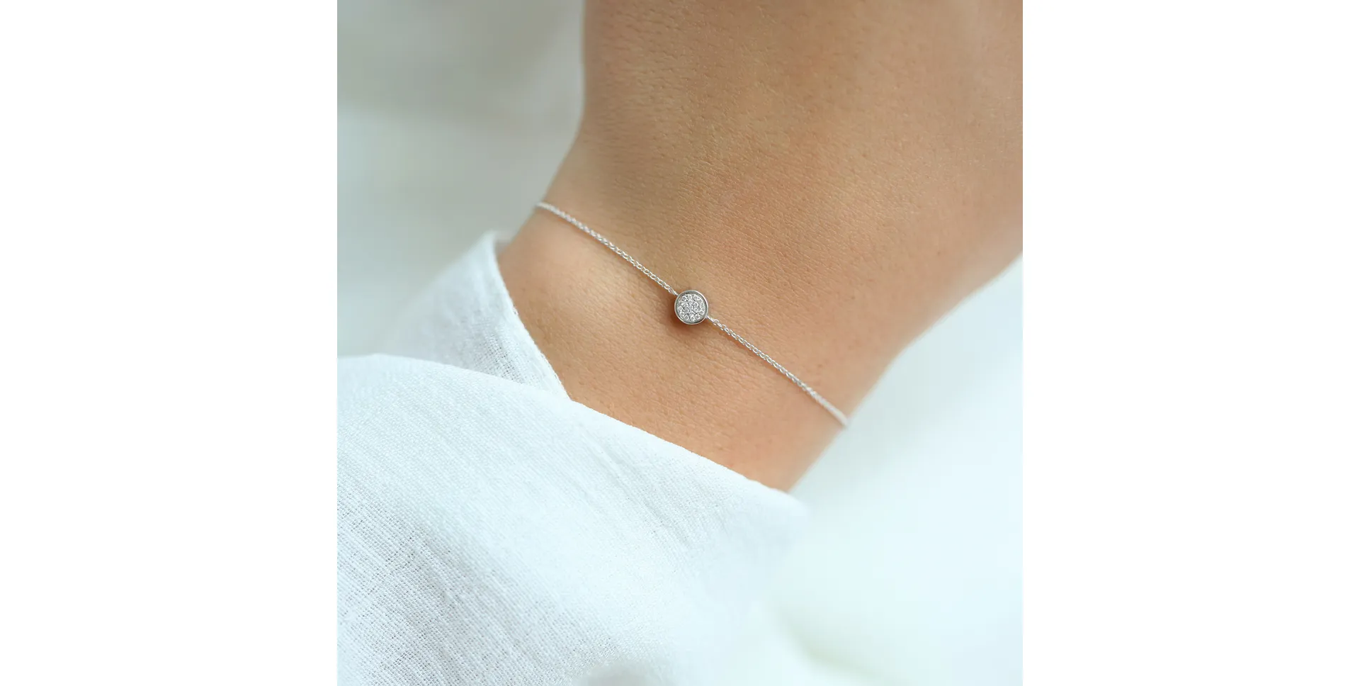 Náramek s diamanty Endless Circle