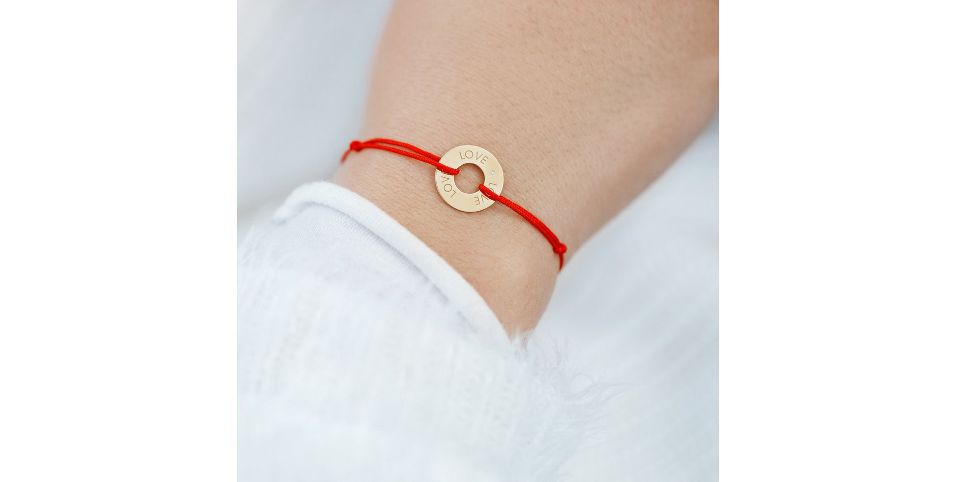 Diamantový náramek se šňůrkou Love Circle