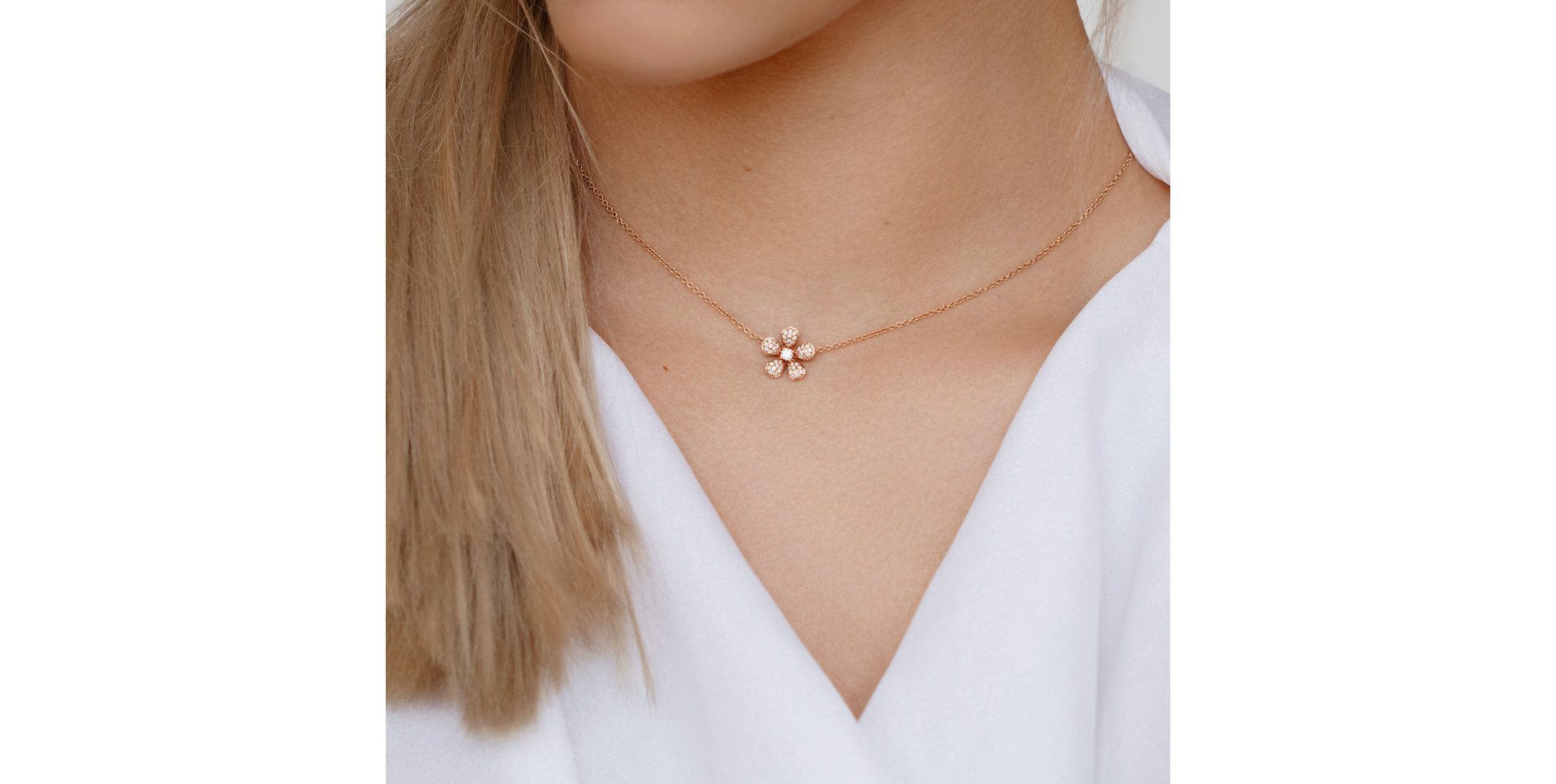 Náhrdelník s diamanty Flower