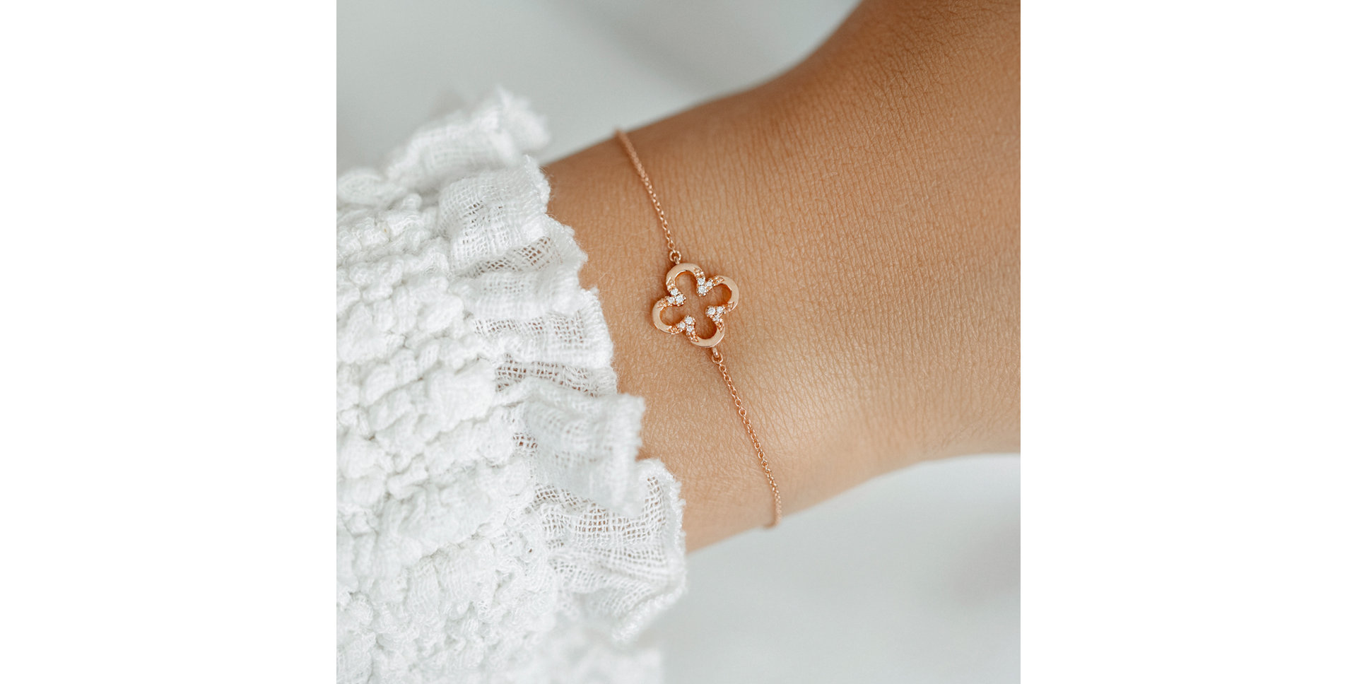 Náramek s diamanty Shiny Petals