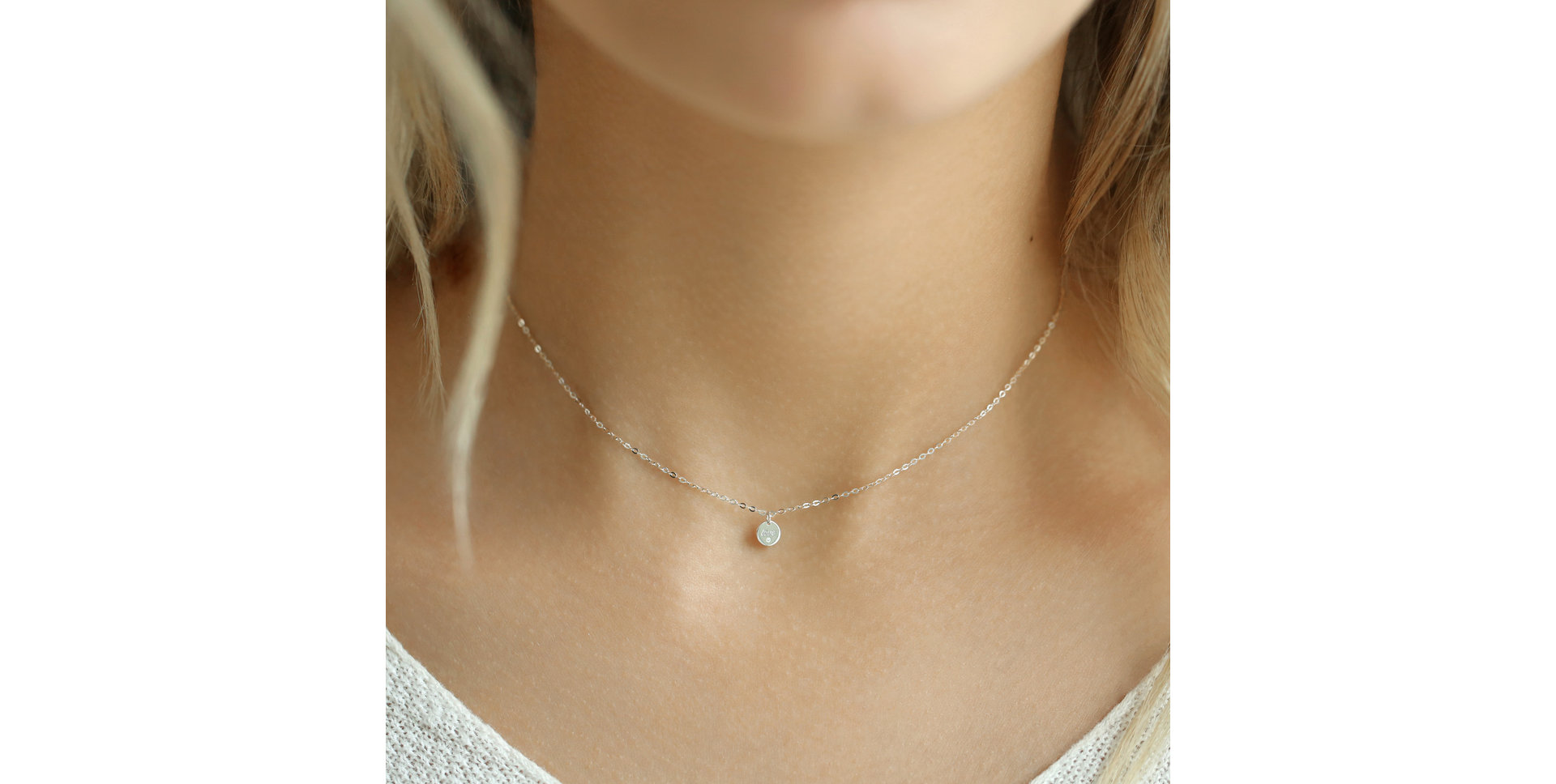 Náhrdelník s diamantem Love Circle
