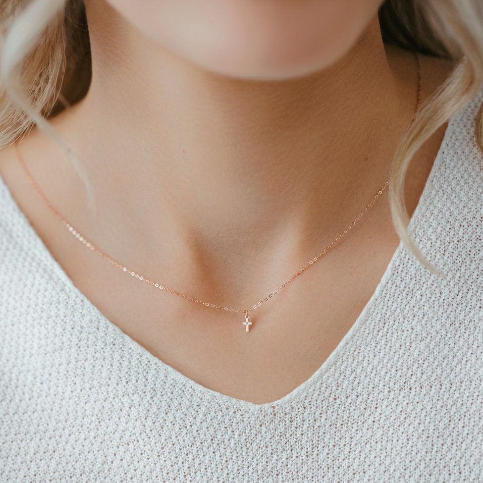 Náhrdelník s diamantem Cross