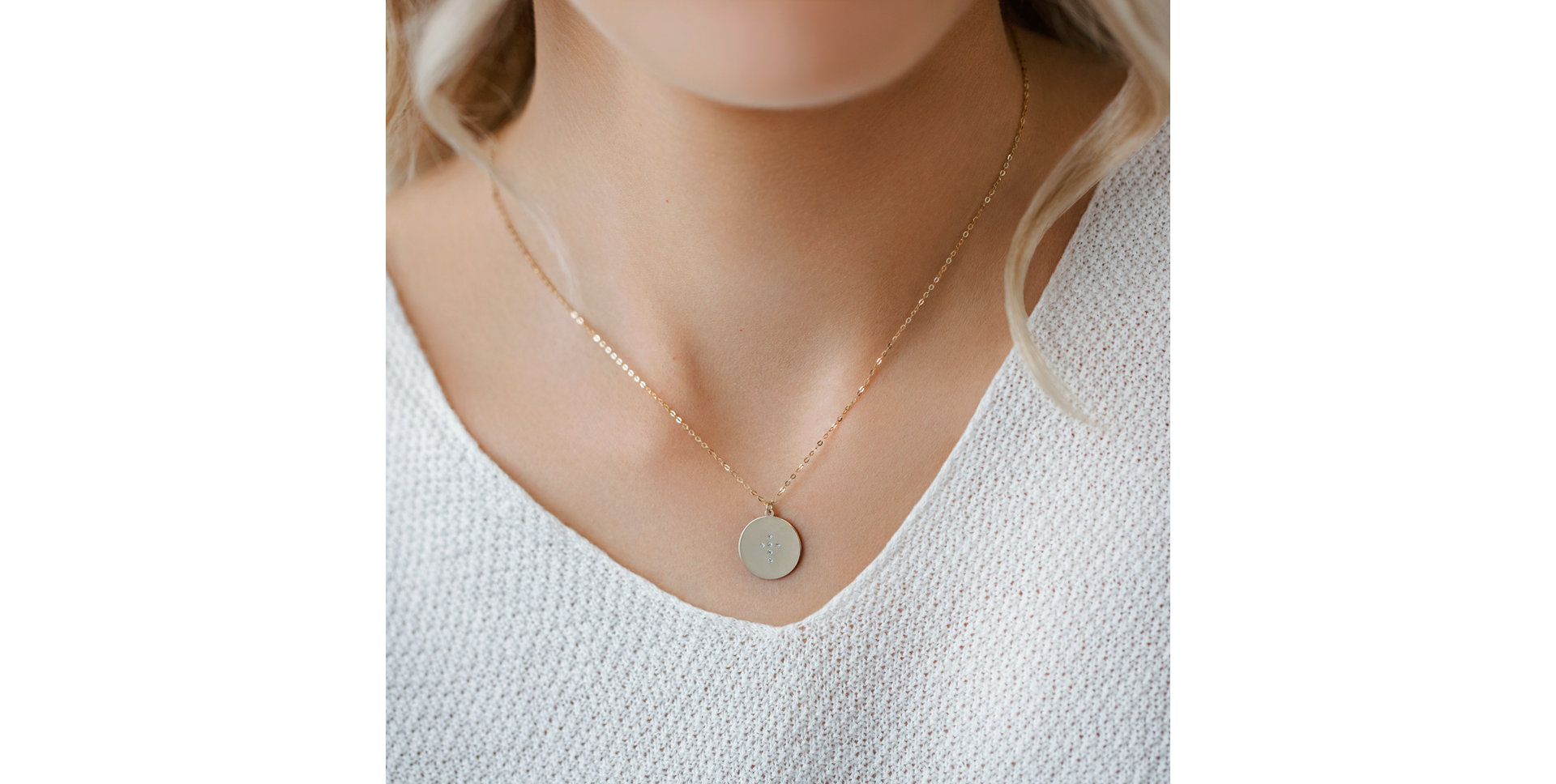 Náhrdelník s diamanty Diamond Cross