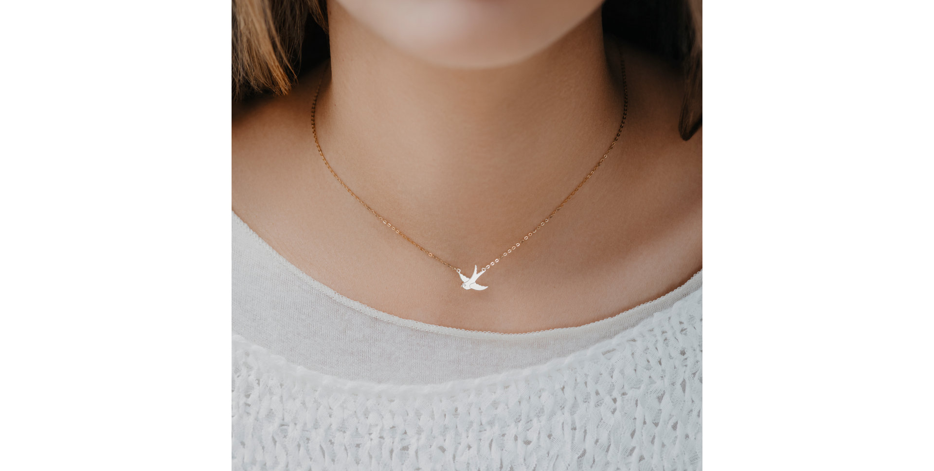 Náhrdelník s diamantem Swallow