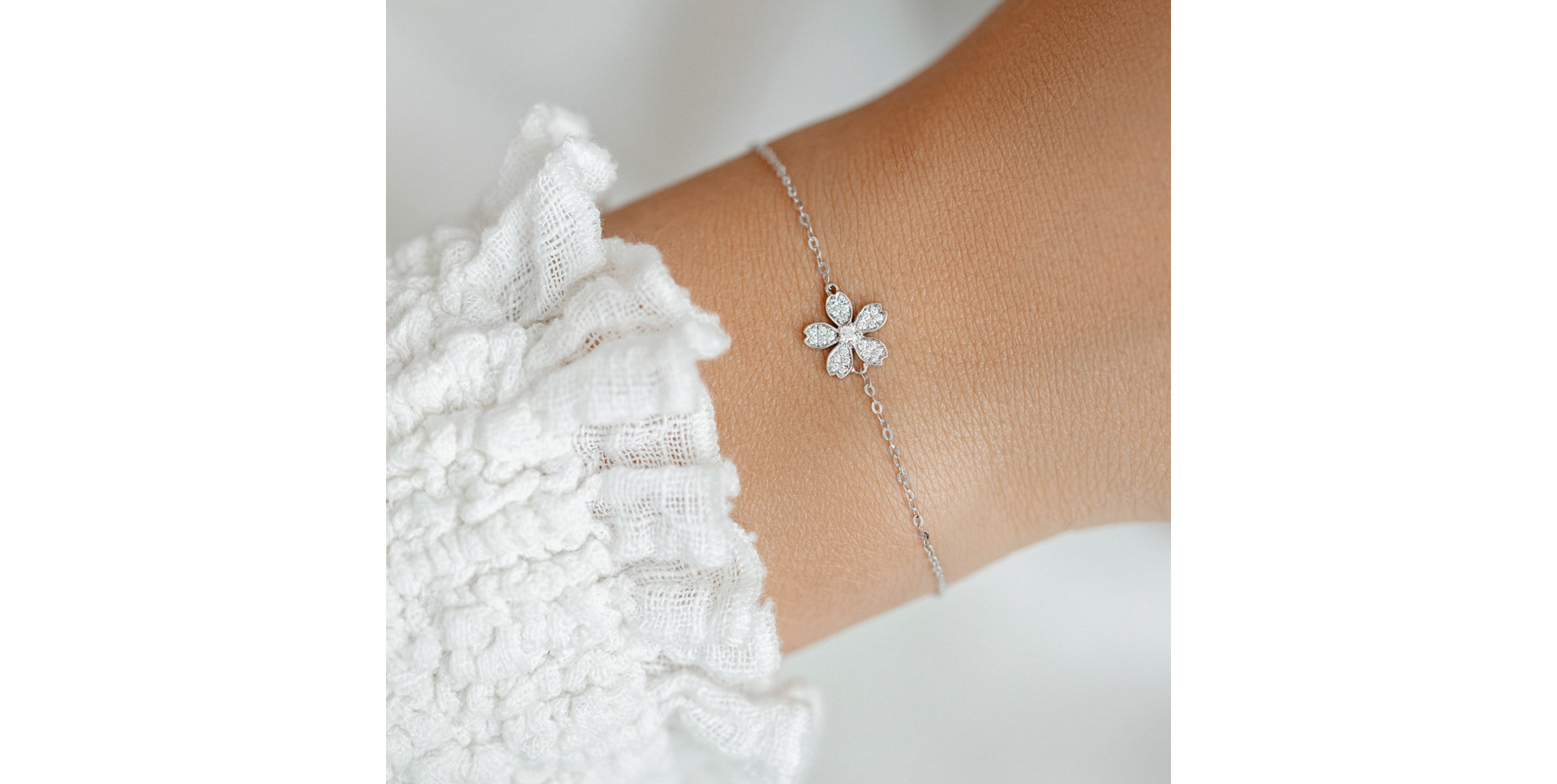 Náramek s diamanty Flower