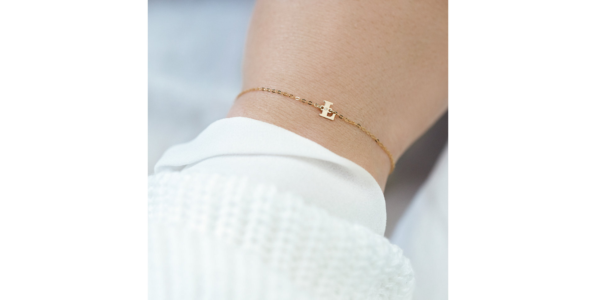 Náramek s diamantem Classic Big V