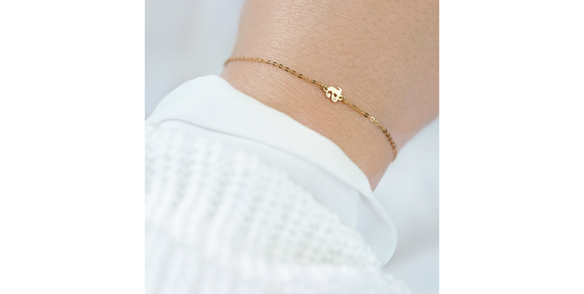 Náramek s diamantem Classic Little A