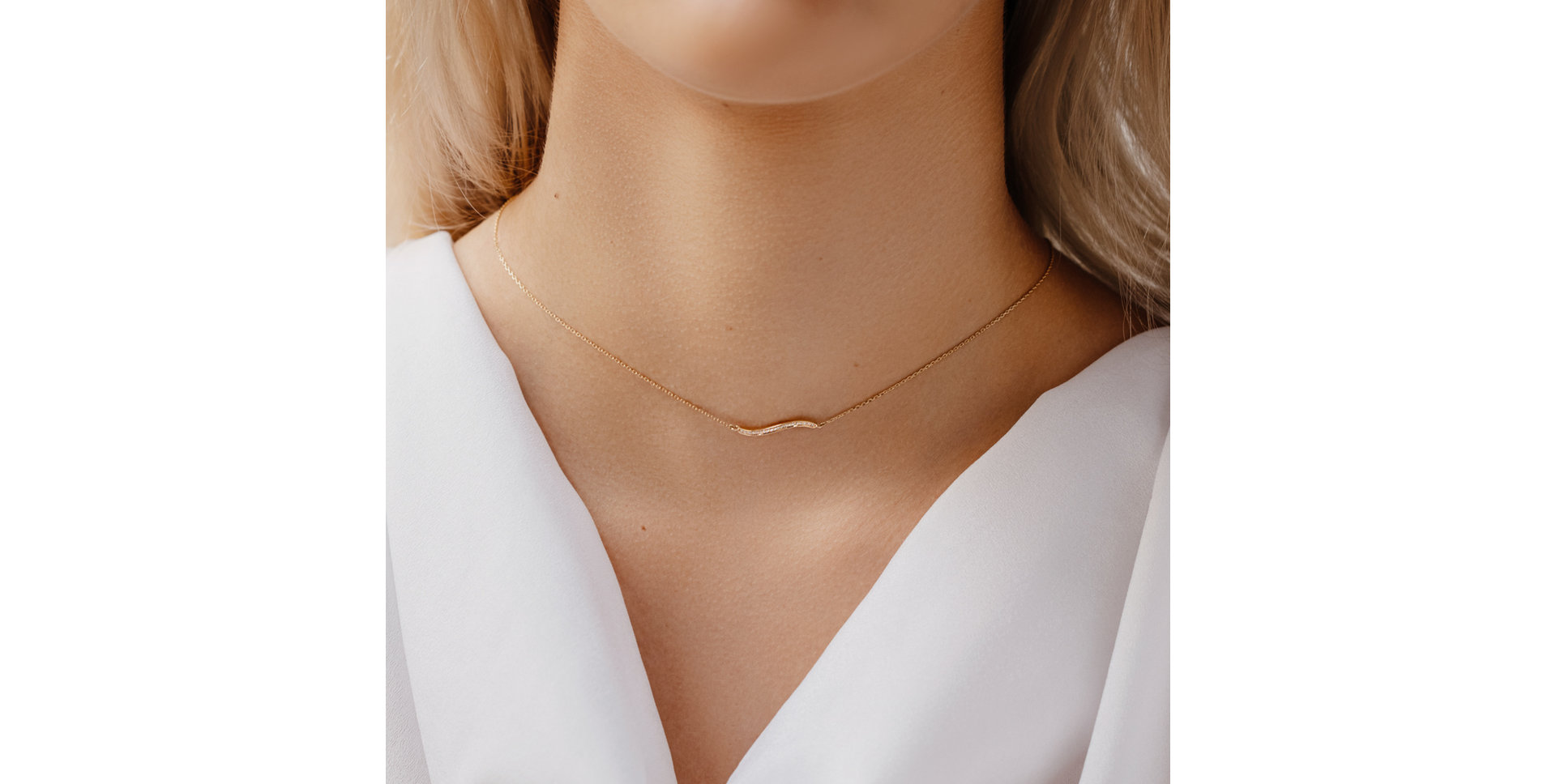 Náhrdelník s diamanty Wave