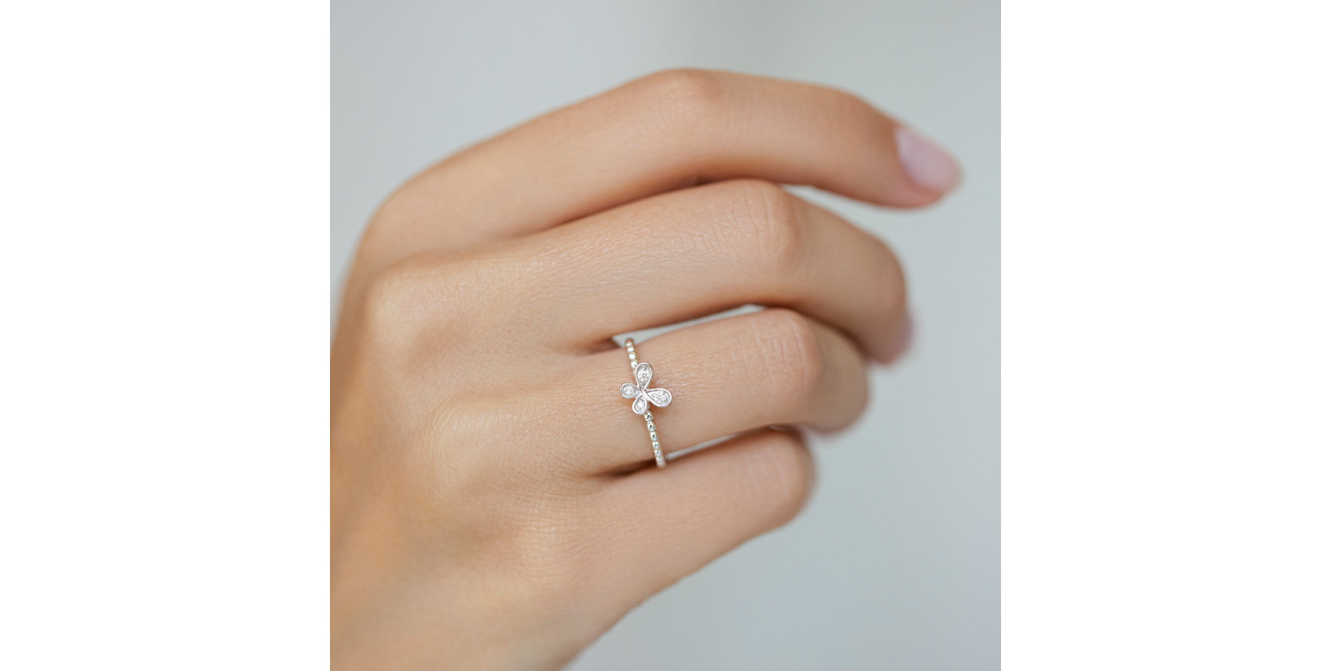 Prsten s hnědými diamanty Butterfly