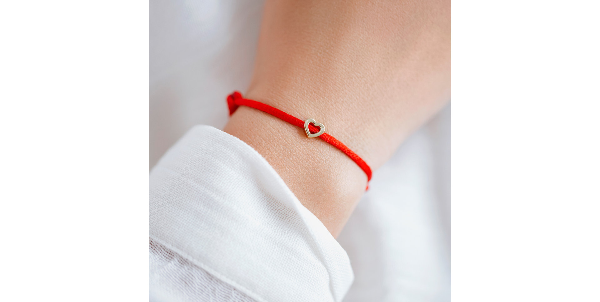 Diamantový náramek se šňůrkou Bold Heart