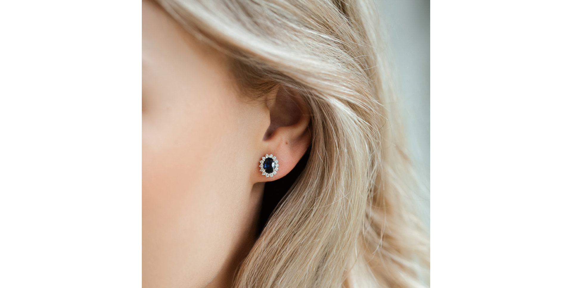 Náušnice s diamanty a safírem Princess