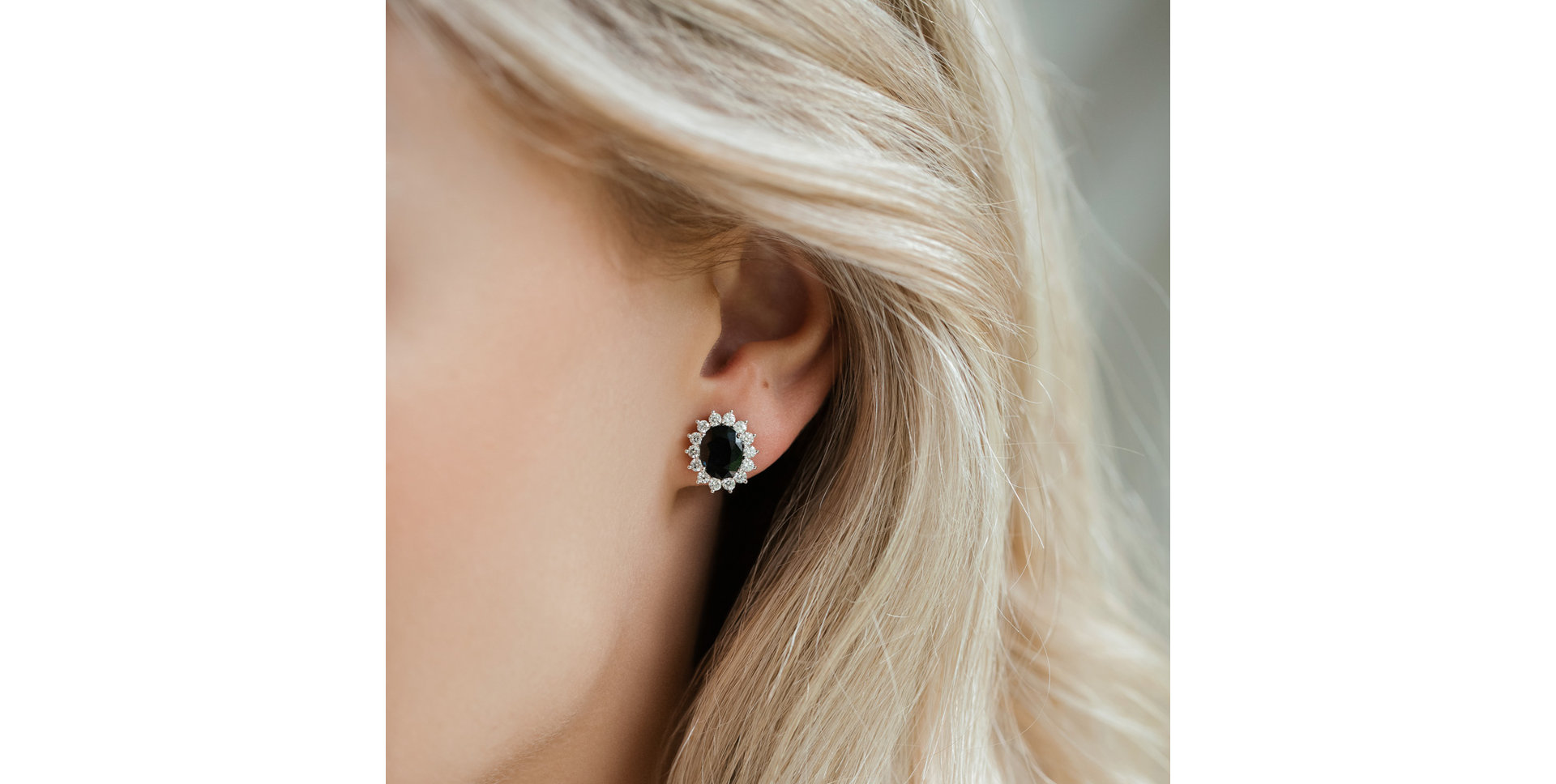 Náušnice s diamanty a safírem Princess