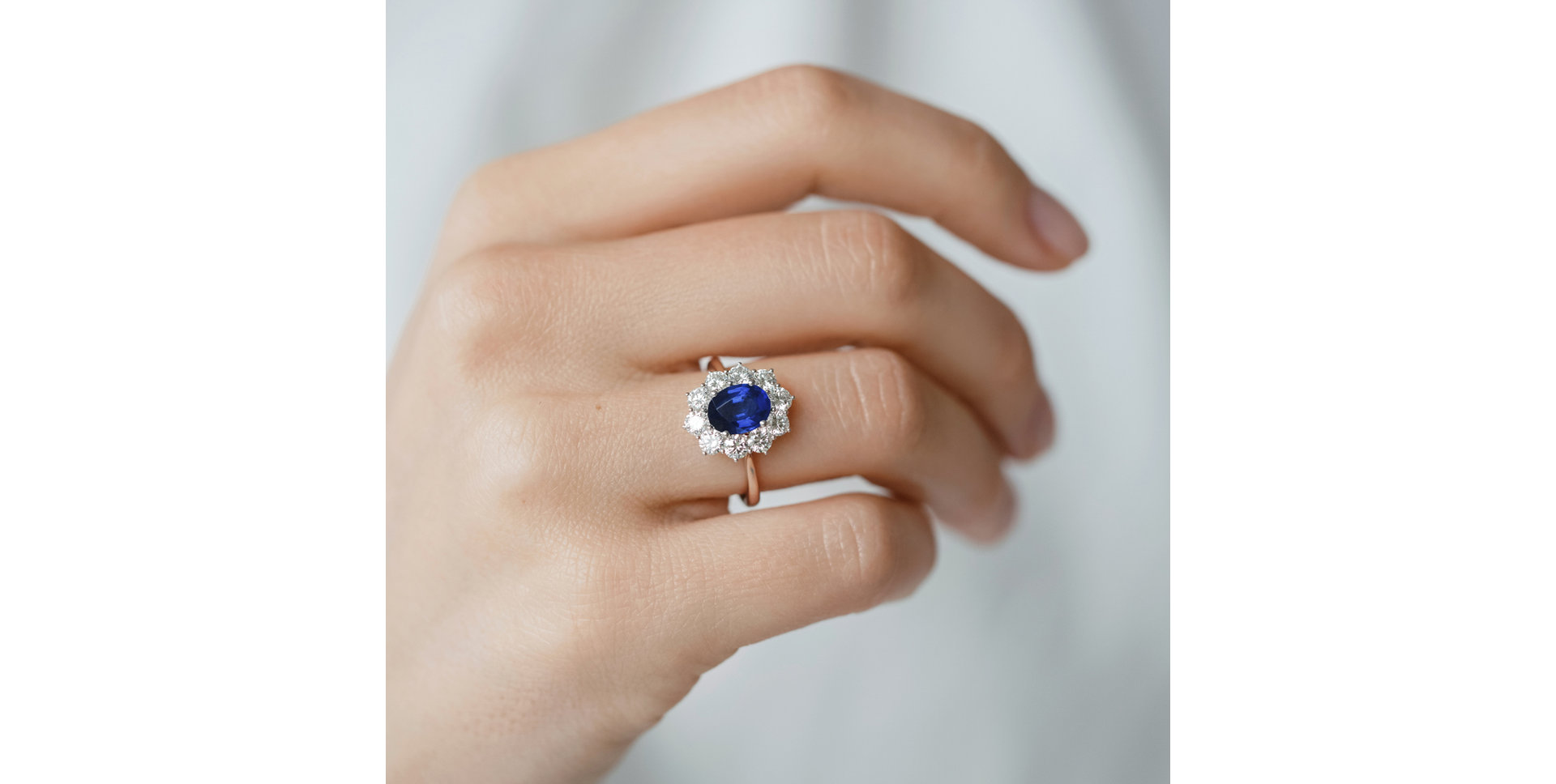 Prsten se safírem a diamanty Princess