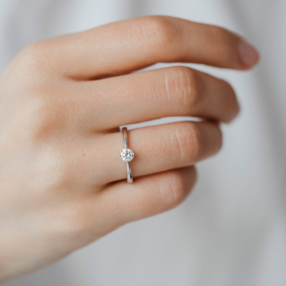 Prsten s diamantem Made with Love