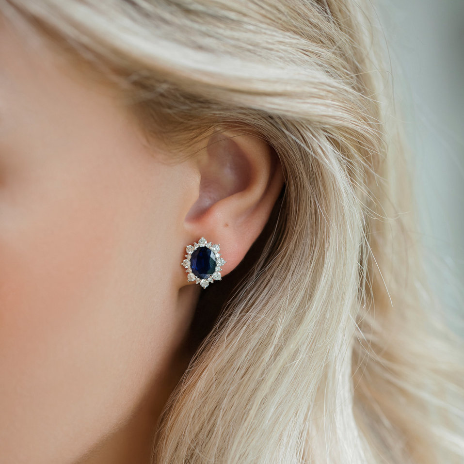 Náušnice s diamanty a safírem Princess