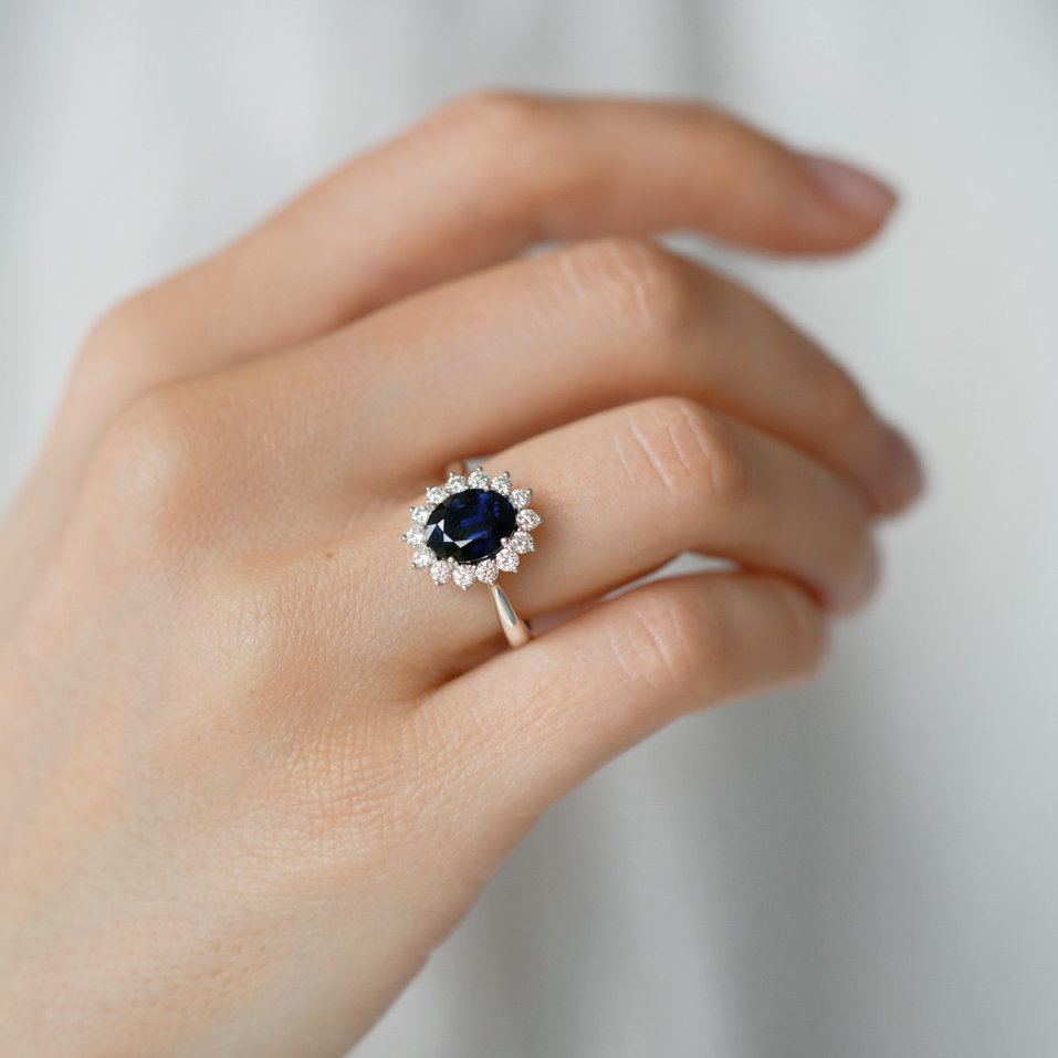 Prsten s diamanty a safírem Princess