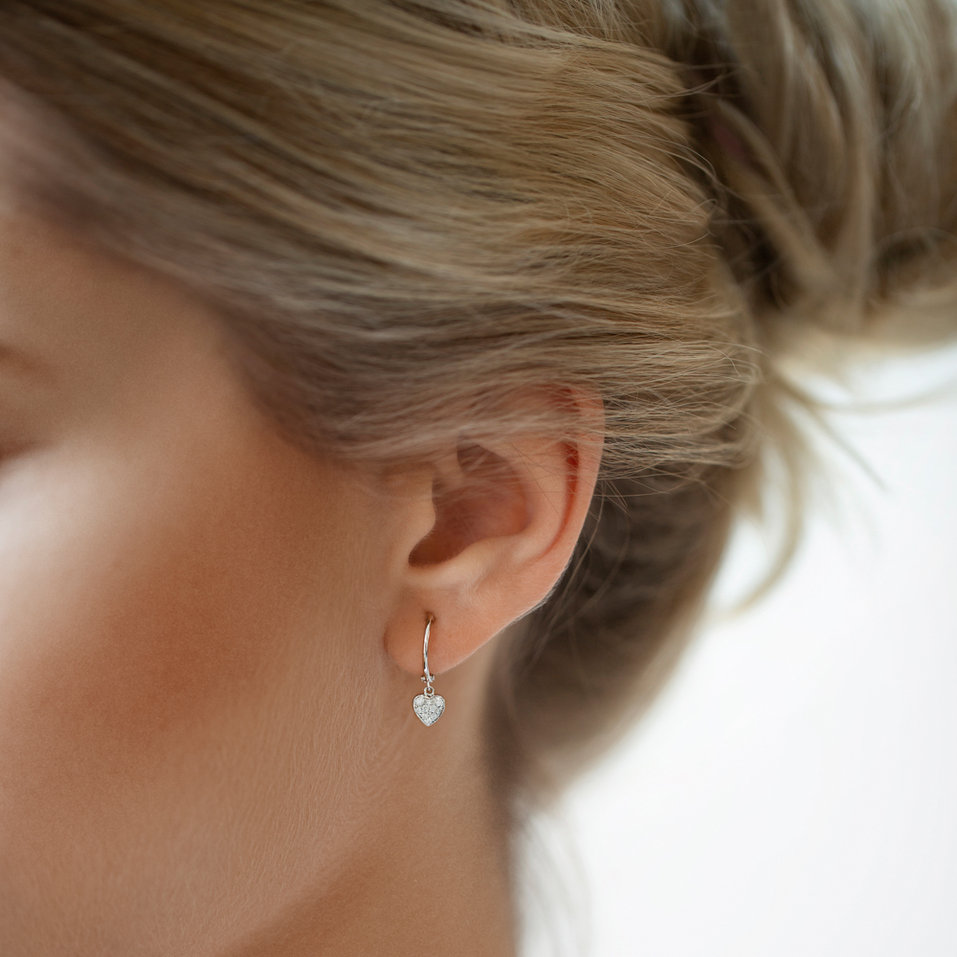 Náušnice s černými diamanty Amazing Heart