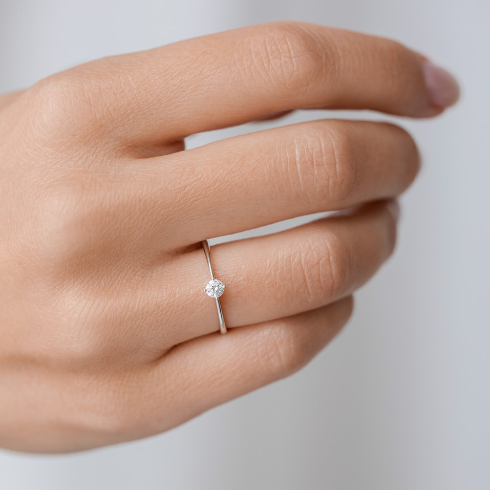 Prsten s diamantem Made with Love