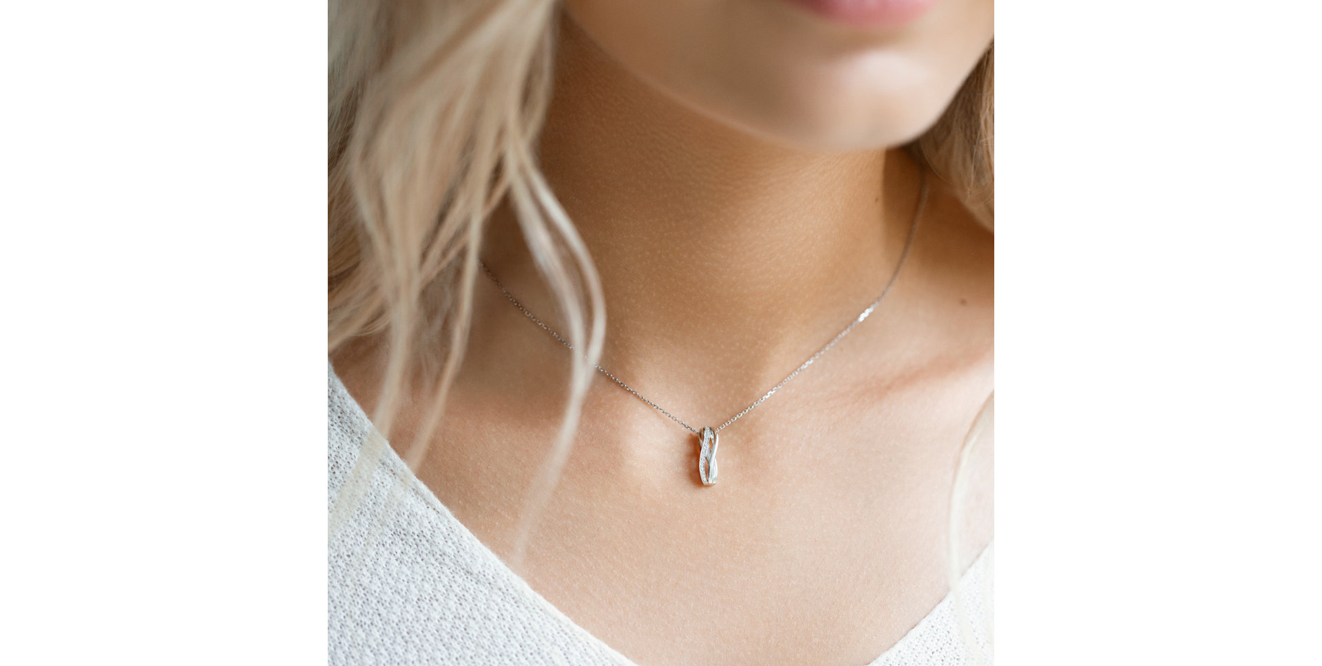 Přívěsek s diamanty Royal Rhythm