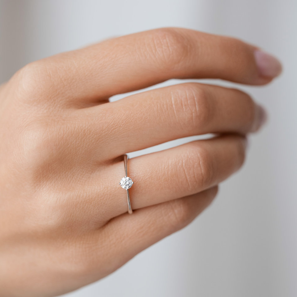 Prsten s diamantem Made with Love