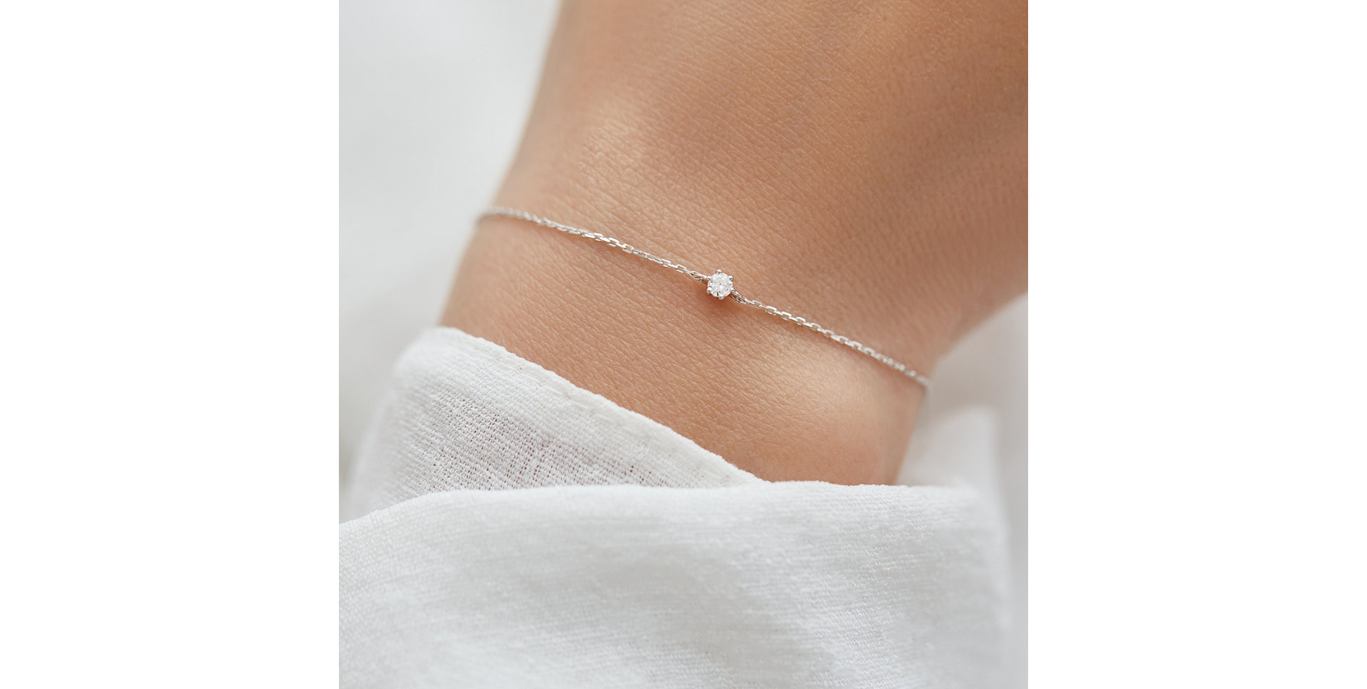 Náramek s diamantem Essential Shine