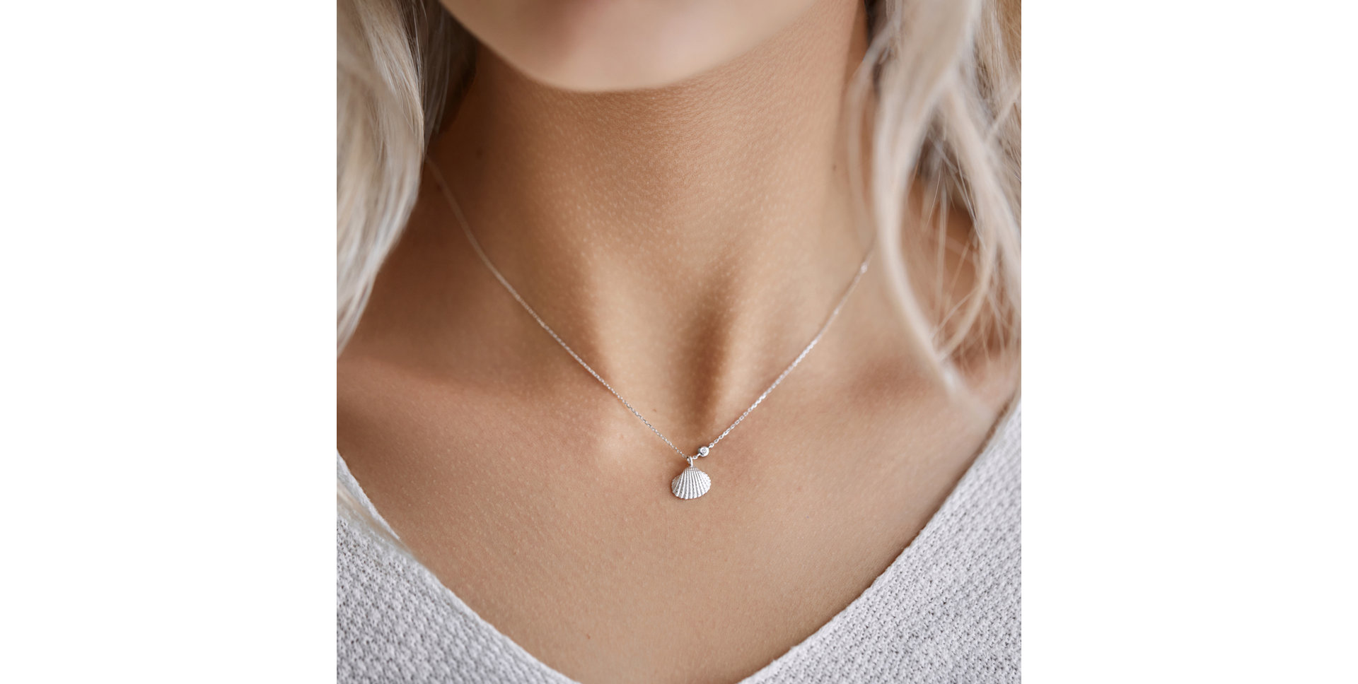 Náhrdelník s diamantem Luxury Clam