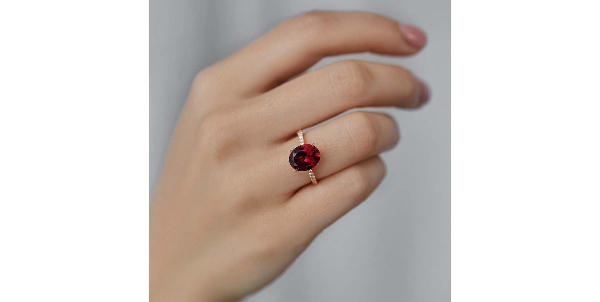 Prsten s diamanty a peridotem Playful Glamour