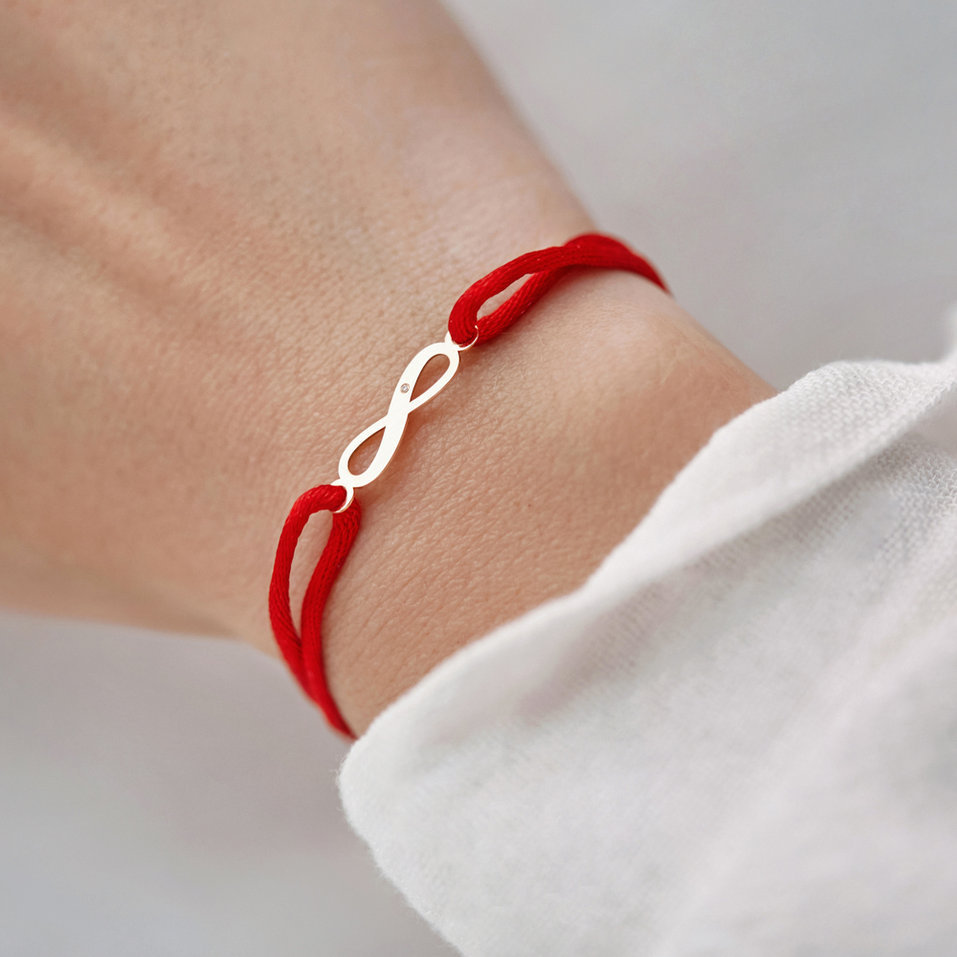 Náramek s diamantem a šňůrkou Infinity