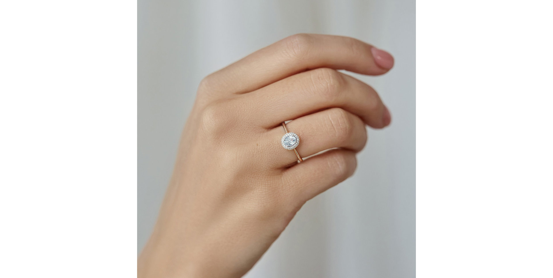 Prsten se safírem a diamanty Princess