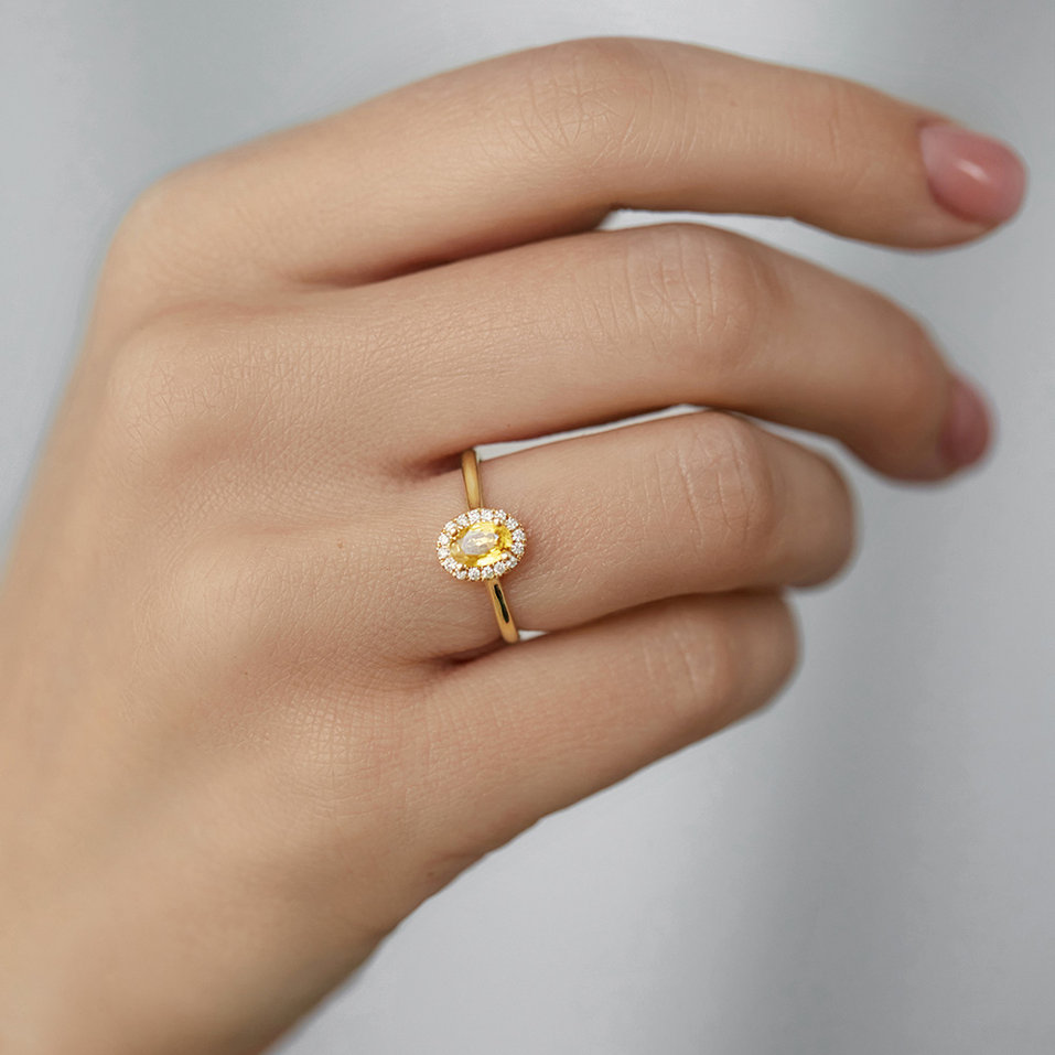 Prsten s diamanty a safírem Princess