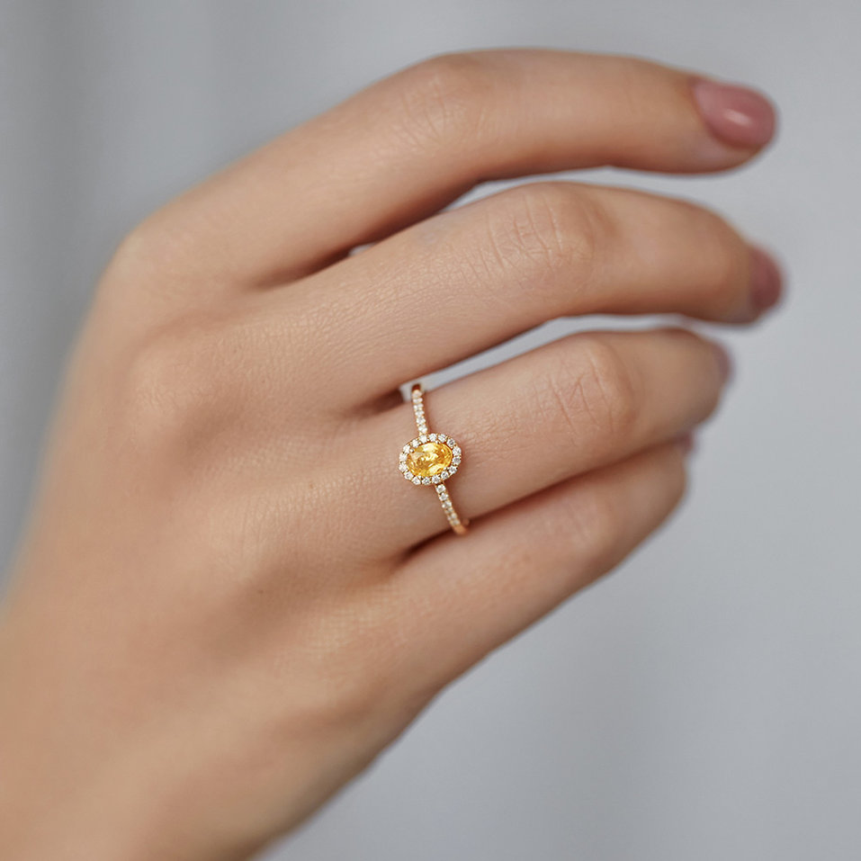 Prsten se safírem a diamanty Princess