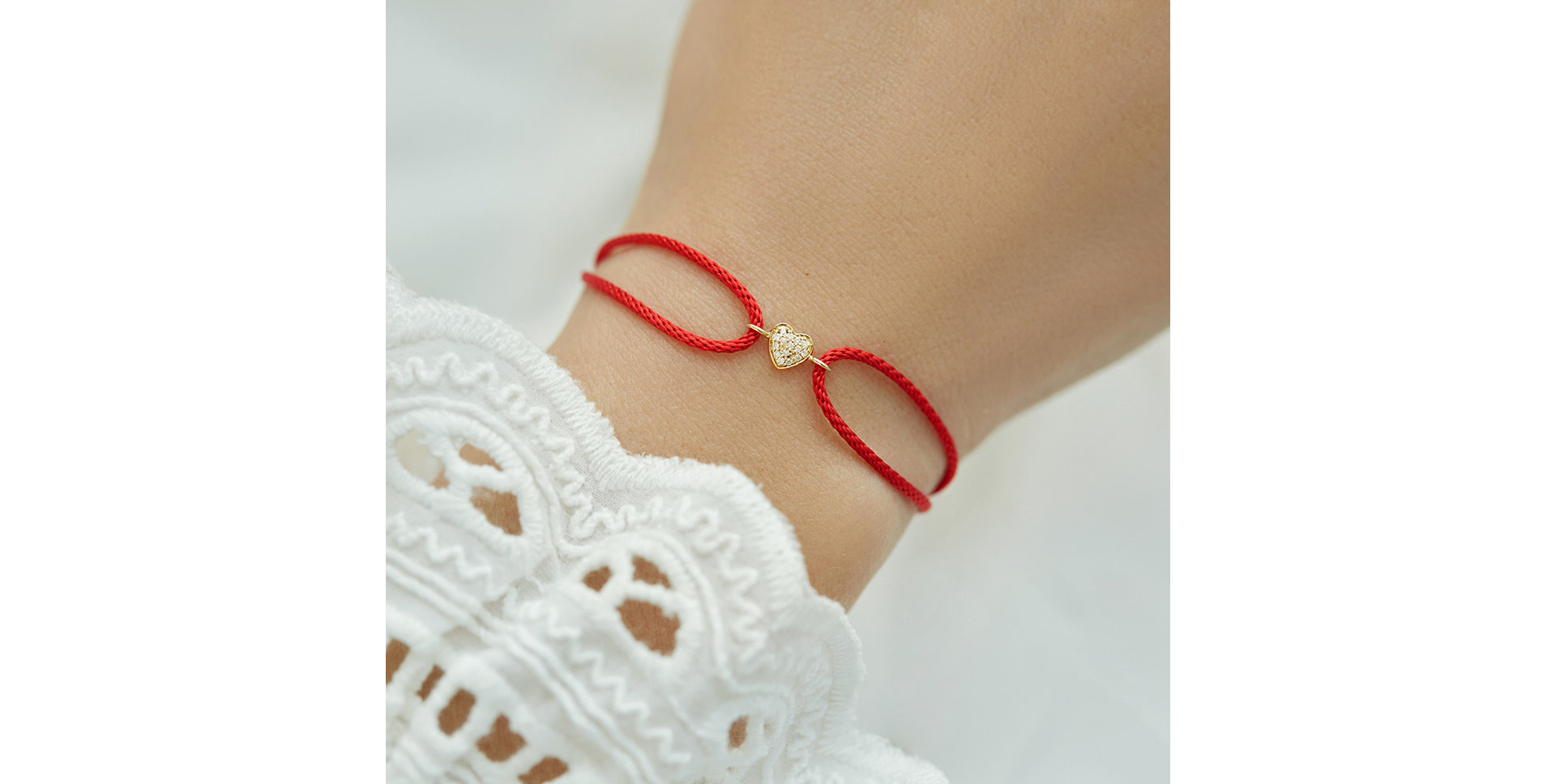 Diamantový náramek se šňůrkou Adorable Heart