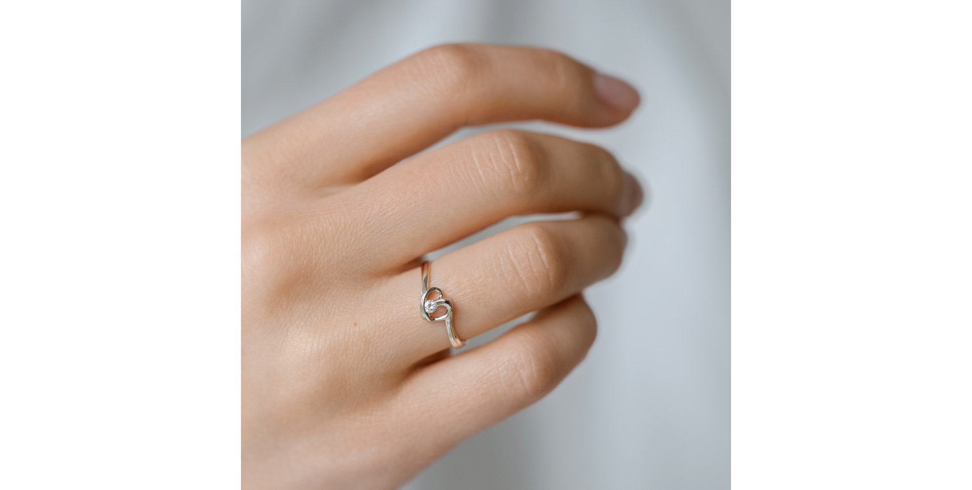 Prsten s diamantem Love Message