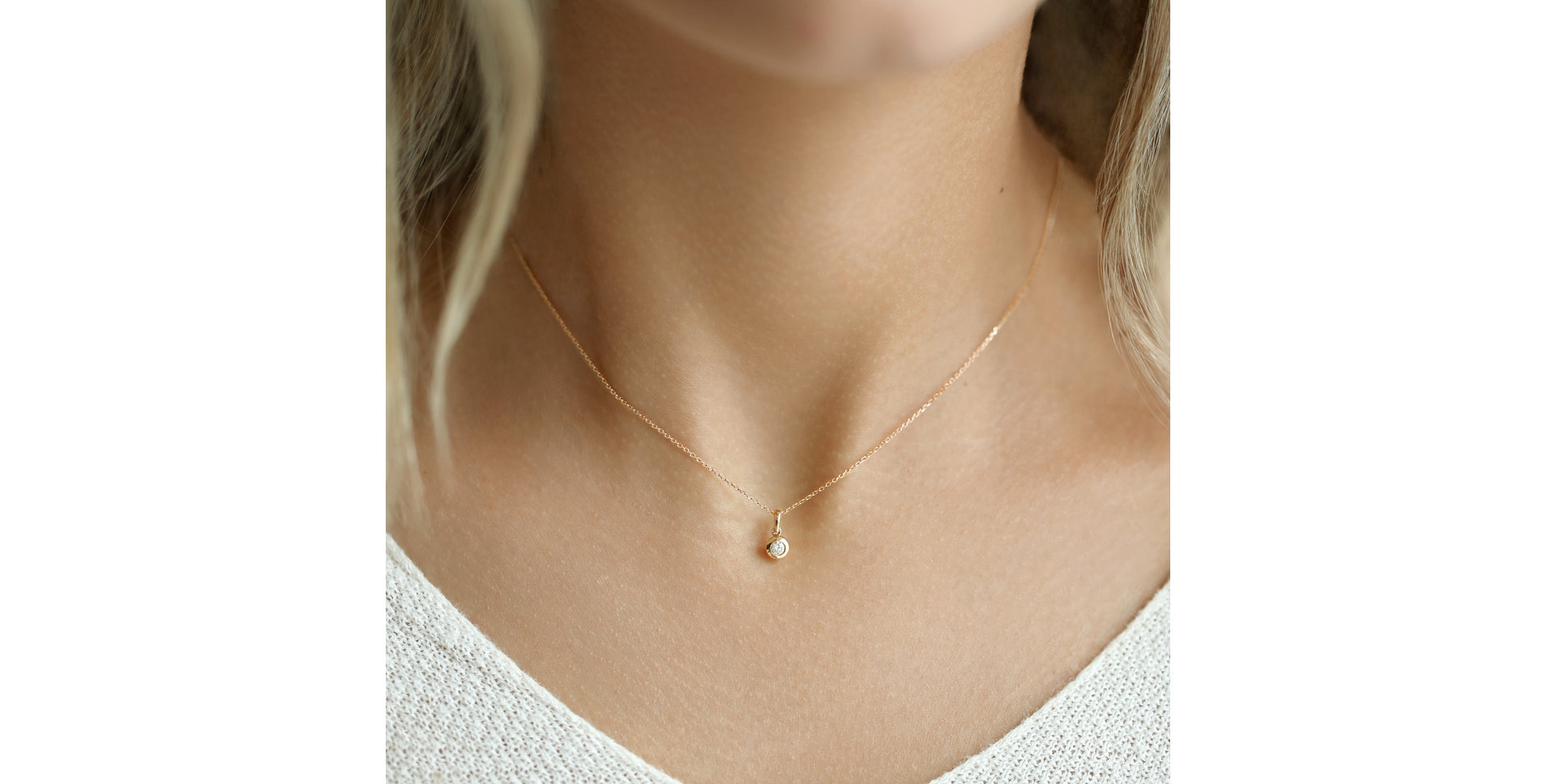 Přívěsek s diamantem Dots