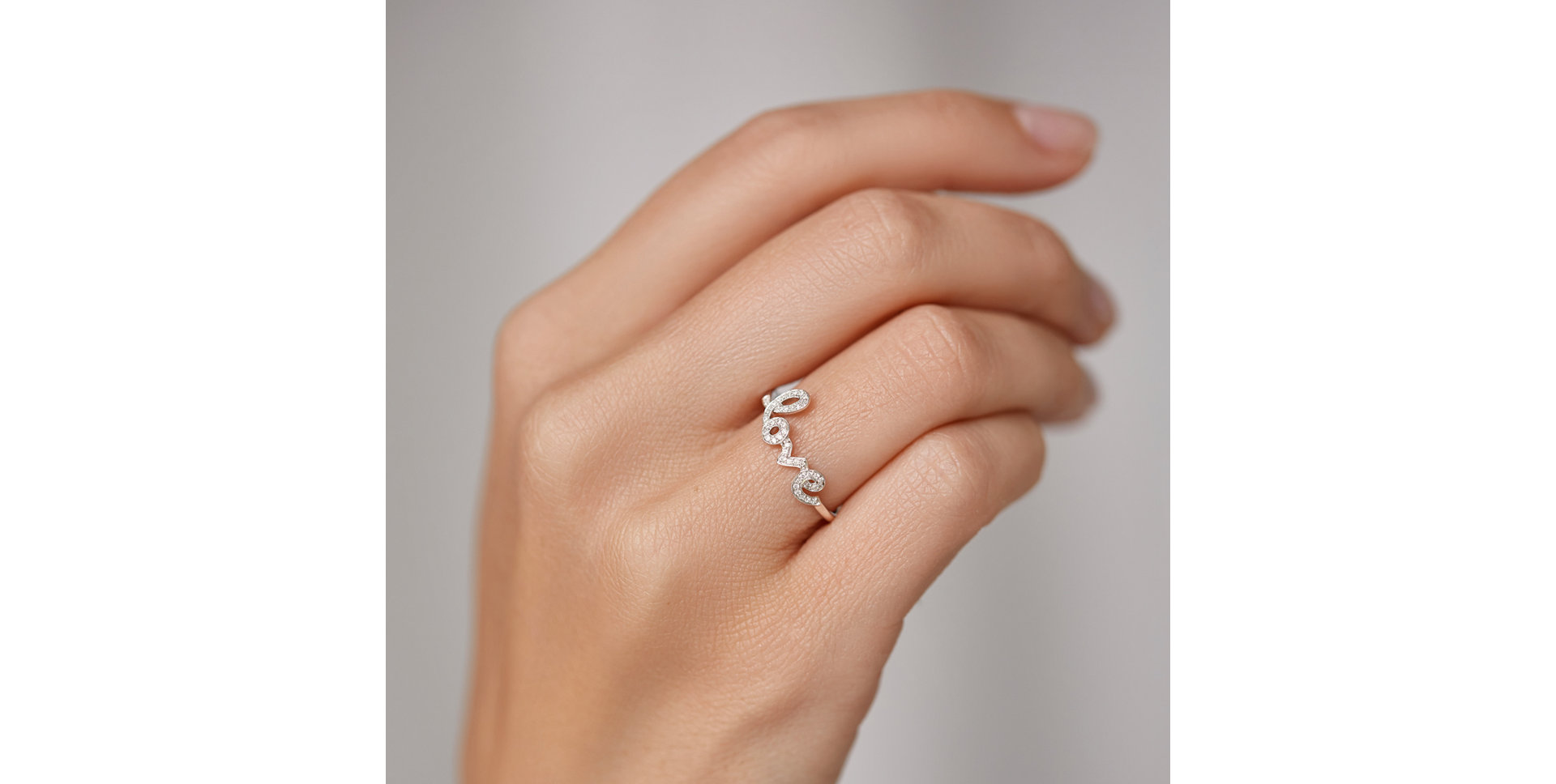 Prsten s diamanty Word Love