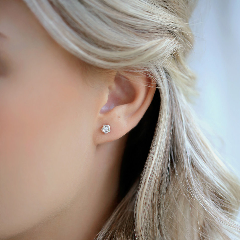 Náušnice s diamantem Flowers