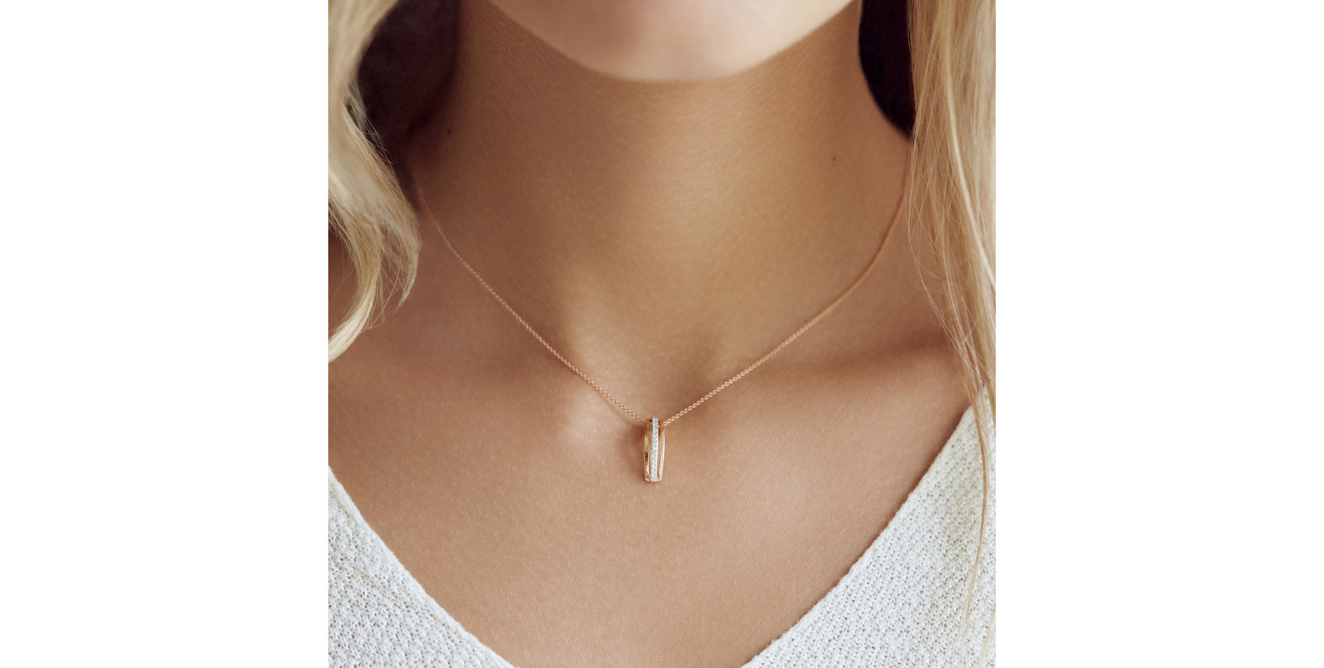 Přívěsek s diamanty Elegant Line