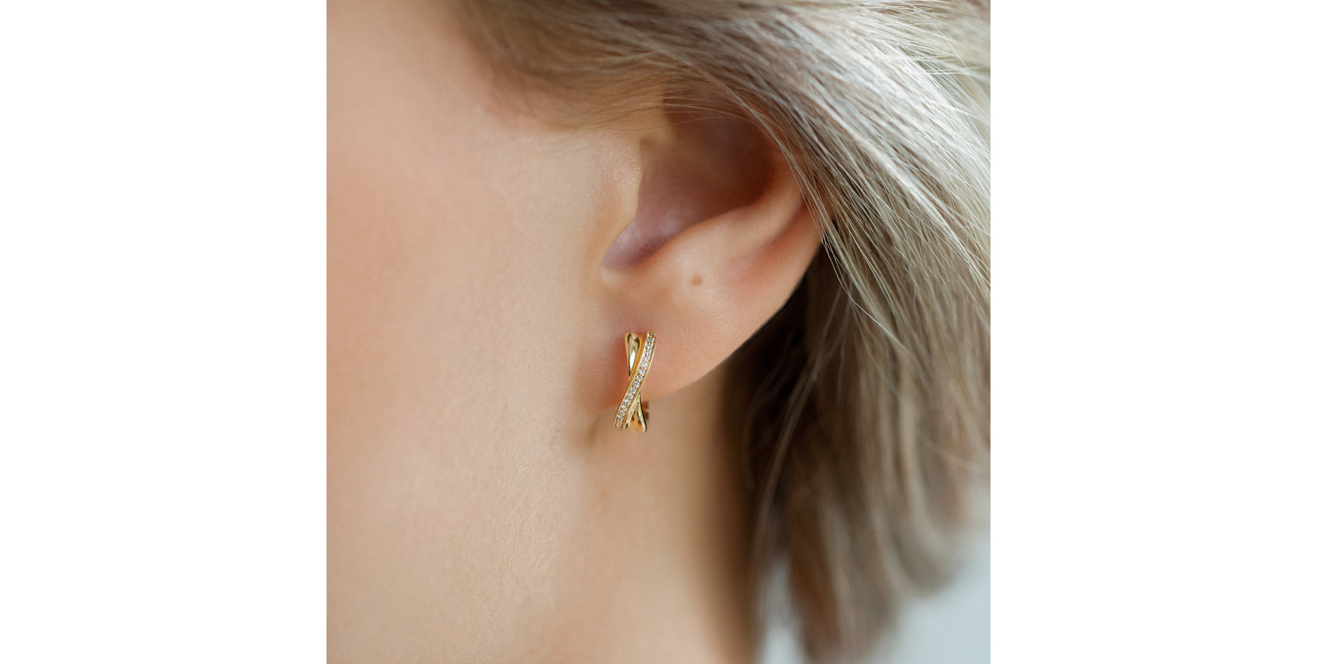 Náušnice s diamanty Shiny Ribbon