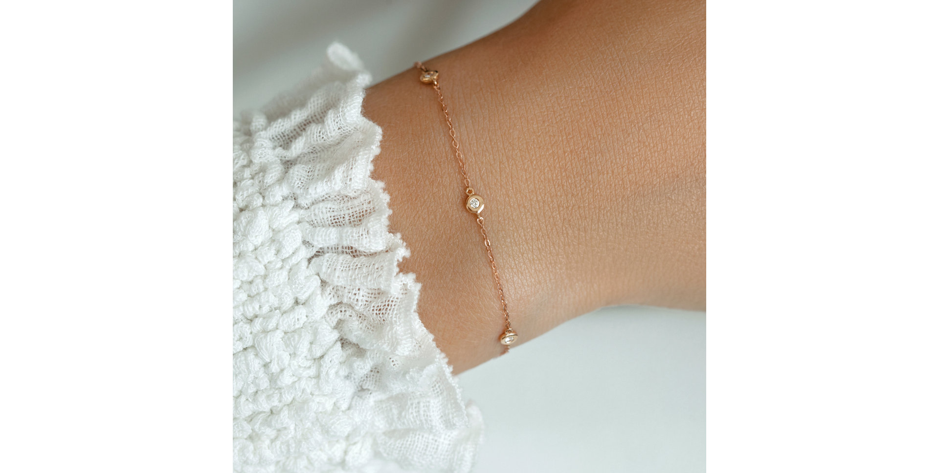 Náramek s diamanty Dots