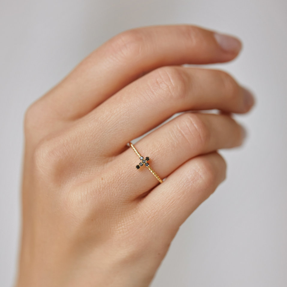 Prsten s černými diamanty Cross