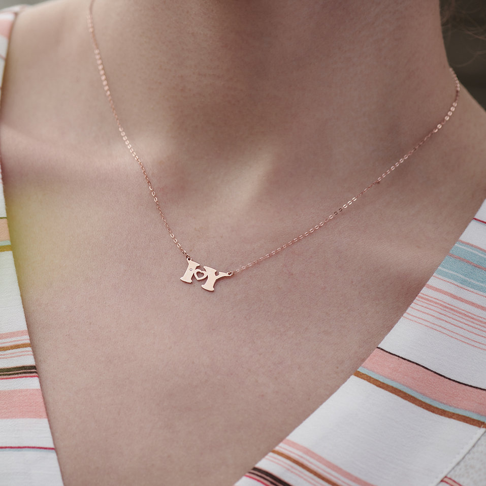 Náhrdelník s diamantem I Love U