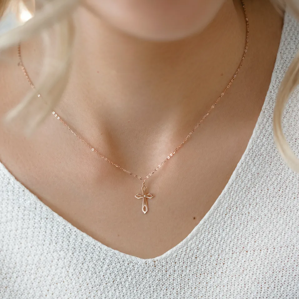 Náhrdelník s diamantem Classic Cross