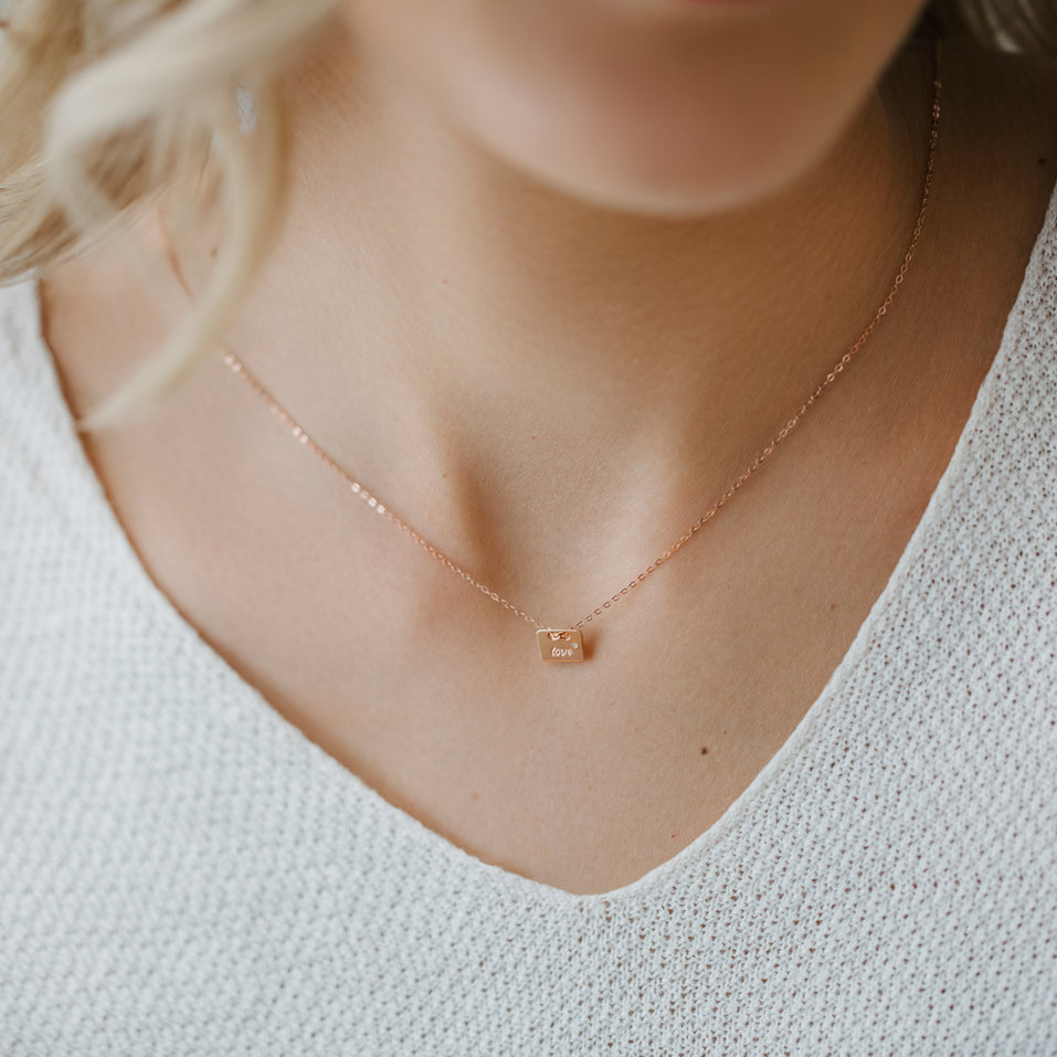 Náhrdelník s diamantem Military Amour