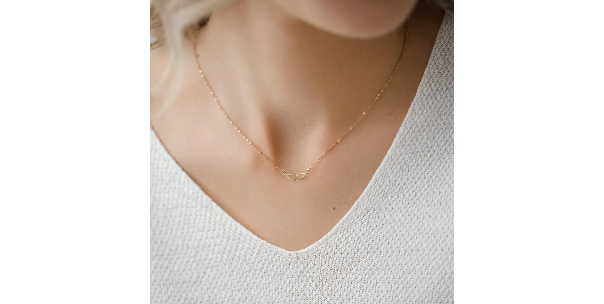 Náhrdelník s diamantem Wings