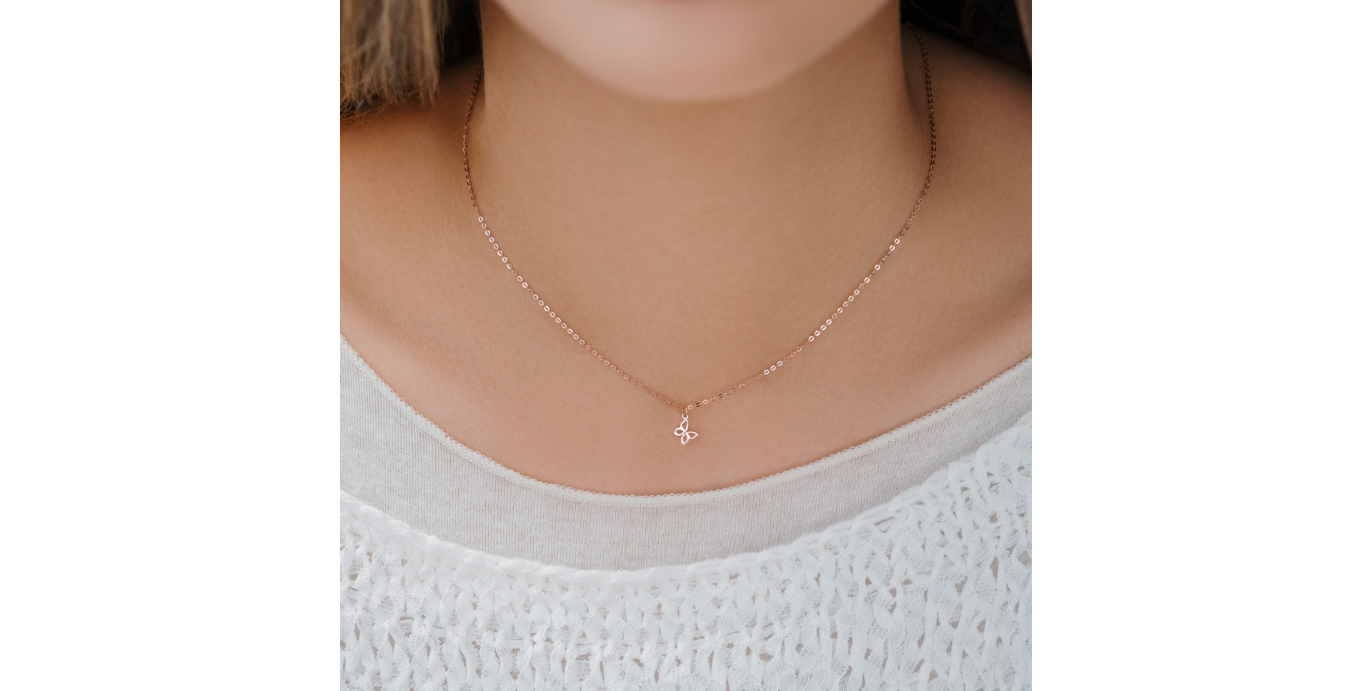 Náhrdelník s diamantem Extraordinary Butterfly